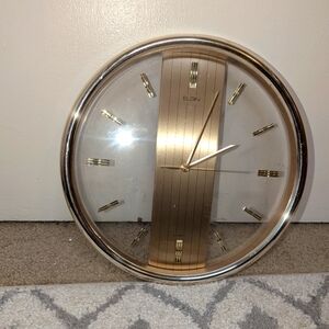 Vintage Round Elgin Quartz Wall-Mount Clock-Tested